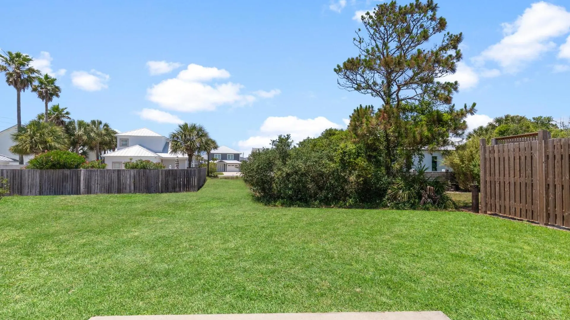 117 Palm Beach Dr - Palm Breezy Panama City Beach 0*,  USA